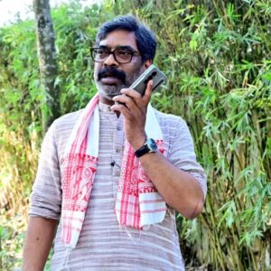 सीएम हेमंत ने फोन से असम में दिया भाषण,असम के चाबुआ विधानसभा के मेरे भाइयों-बहनों से मिलने से भी मुझे रोका गया,